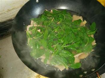 菠菜猪肝养身汤怎么做，菠菜猪肝养身汤怎么做好吃，菠菜猪肝养身汤做法