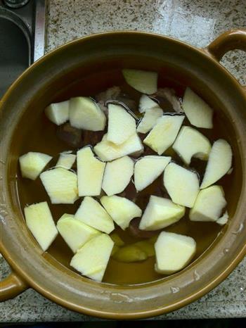 苹果瘦肉汤怎么做，苹果瘦肉汤怎么做好吃，苹果瘦肉汤做法