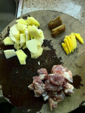 苹果瘦肉汤怎么做，苹果瘦肉汤怎么做好吃，苹果瘦肉汤做法