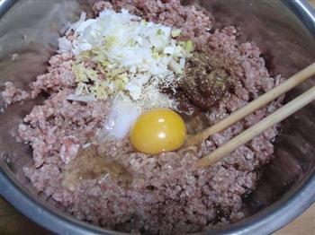 炸牛肉丸怎么做，炸牛肉丸怎么做好吃，炸牛肉丸做法