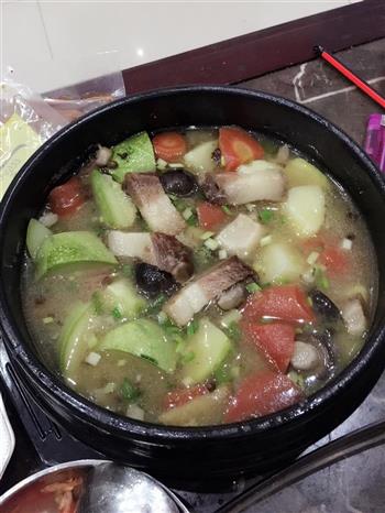 腊肉煲怎么做，腊肉煲怎么做好吃，腊肉煲做法