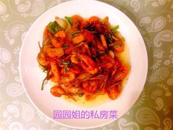 下酒开胃的油爆小河虾怎么做，下酒开胃的油爆小河虾怎么做好吃，下酒开胃的油爆小河虾做法
