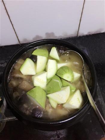腊肉煲怎么做，腊肉煲怎么做好吃，腊肉煲做法