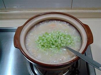 老煲海鲜芹菜粥怎么做，老煲海鲜芹菜粥怎么做好吃，老煲海鲜芹菜粥做法