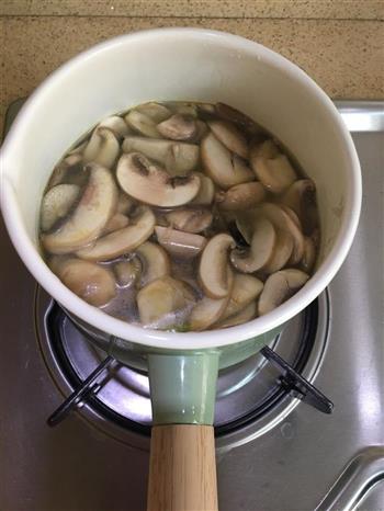宝贝鲜汤怎么做，宝贝鲜汤怎么做好吃，宝贝鲜汤做法