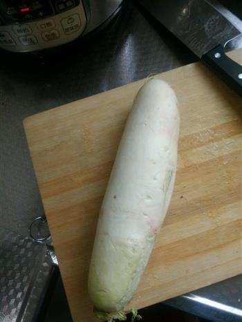 羊肉木耳炖萝卜怎么做，羊肉木耳炖萝卜怎么做好吃，羊肉木耳炖萝卜做法