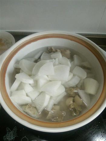 羊肉木耳炖萝卜怎么做，羊肉木耳炖萝卜怎么做好吃，羊肉木耳炖萝卜做法