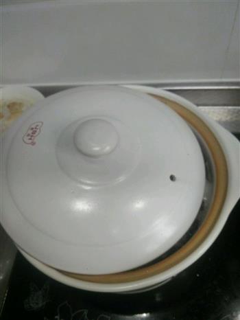 羊肉木耳炖萝卜怎么做，羊肉木耳炖萝卜怎么做好吃，羊肉木耳炖萝卜做法
