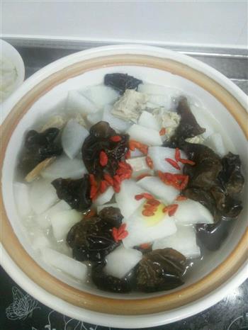 羊肉木耳炖萝卜怎么做，羊肉木耳炖萝卜怎么做好吃，羊肉木耳炖萝卜做法