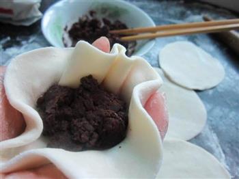 芝麻豆沙煎饼怎么做，芝麻豆沙煎饼怎么做好吃，芝麻豆沙煎饼做法