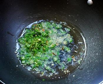 素炒玉米粉酸辣子怎么做，素炒玉米粉酸辣子怎么做好吃，素炒玉米粉酸辣子做法
