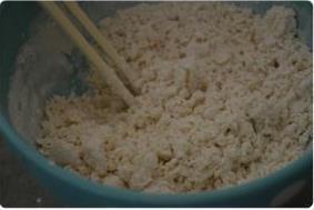 豆沙煎饼怎么做，豆沙煎饼怎么做好吃，豆沙煎饼做法