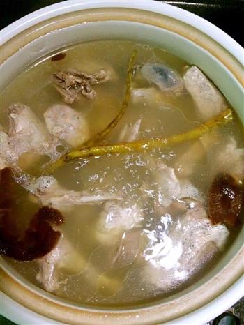 石斛陈皮水鸭汤怎么做，石斛陈皮水鸭汤怎么做好吃，石斛陈皮水鸭汤做法