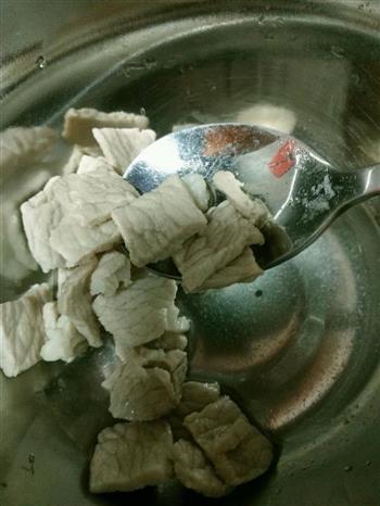 蘑菇瘦肉汤怎么做，蘑菇瘦肉汤怎么做好吃，蘑菇瘦肉汤做法