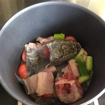 财鱼豆腐汤怎么做，财鱼豆腐汤怎么做好吃，财鱼豆腐汤做法