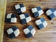 棋格芝麻栗子糕怎么做，棋格芝麻栗子糕怎么做好吃，棋格芝麻栗子糕做法