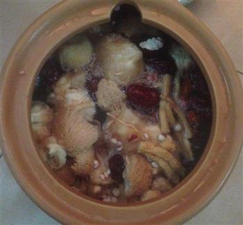 茶树菇排骨汤怎么做，茶树菇排骨汤怎么做好吃，茶树菇排骨汤做法
