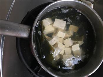 日式海带豆腐汤怎么做，日式海带豆腐汤怎么做好吃，日式海带豆腐汤做法