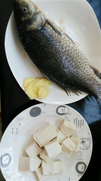 草鱼豆腐汤怎么做，草鱼豆腐汤怎么做好吃，草鱼豆腐汤做法