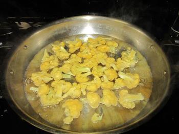 橙色花菜炒素怎么做，橙色花菜炒素怎么做好吃，橙色花菜炒素做法