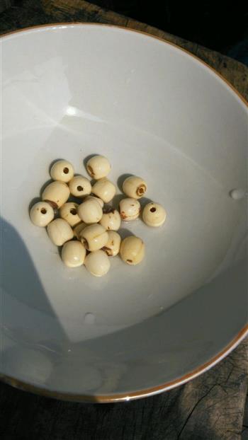 木瓜银耳羹怎么做，木瓜银耳羹怎么做好吃，木瓜银耳羹做法