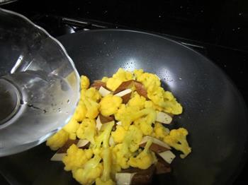 橙色花菜炒素怎么做，橙色花菜炒素怎么做好吃，橙色花菜炒素做法