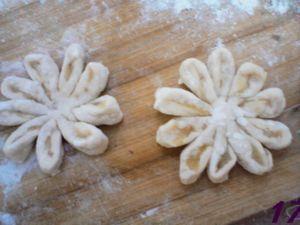 梅花饼怎么做，梅花饼怎么做好吃，梅花饼做法