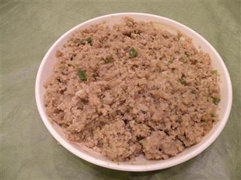 莲藕香菇肉饼怎么做，莲藕香菇肉饼怎么做好吃，莲藕香菇肉饼做法