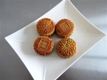 广式绿豆沙月饼怎么做，广式绿豆沙月饼怎么做好吃，广式绿豆沙月饼做法