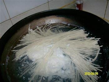 双蛋葱油龙须面怎么做，双蛋葱油龙须面怎么做好吃，双蛋葱油龙须面做法