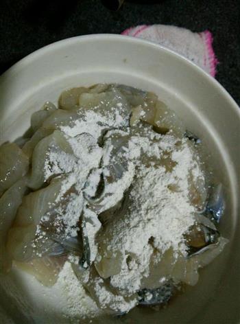 拌鱼片和鱼头汤怎么做，拌鱼片和鱼头汤怎么做好吃，拌鱼片和鱼头汤做法