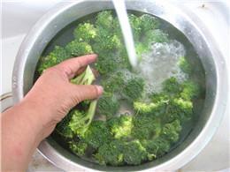 西兰花塔怎么做，西兰花塔怎么做好吃，西兰花塔做法