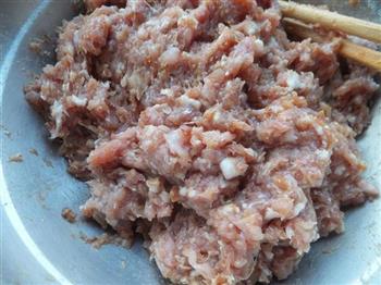 翻毛鲜肉月饼怎么做，翻毛鲜肉月饼怎么做好吃，翻毛鲜肉月饼做法
