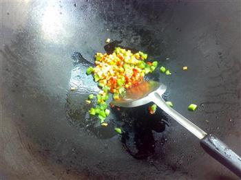 墨鱼小饭墩怎么做，墨鱼小饭墩怎么做好吃，墨鱼小饭墩做法
