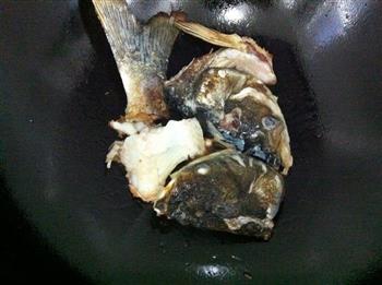 蛤蜊鱼头汤怎么做，蛤蜊鱼头汤怎么做好吃，蛤蜊鱼头汤做法