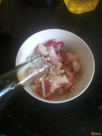 莴笋炒肉怎么做，莴笋炒肉怎么做好吃，莴笋炒肉做法
