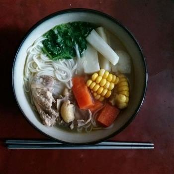 春日清甜鸡汤怎么做，春日清甜鸡汤怎么做好吃，春日清甜鸡汤做法