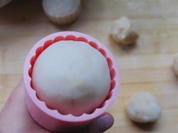 杏仁巧克力冰皮月饼怎么做，杏仁巧克力冰皮月饼怎么做好吃，杏仁巧克力冰皮月饼做法