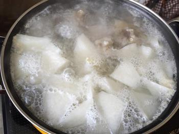 八牛蹄筋炖萝卜怎么做，八牛蹄筋炖萝卜怎么做好吃，八牛蹄筋炖萝卜做法