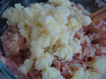 土豆大肉饼怎么做，土豆大肉饼怎么做好吃，土豆大肉饼做法