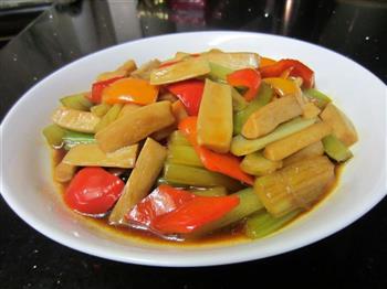 鲍鱼汁烩杏鲍菇怎么做，鲍鱼汁烩杏鲍菇怎么做好吃，鲍鱼汁烩杏鲍菇做法