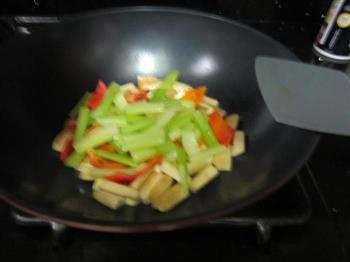 鲍鱼汁烩杏鲍菇怎么做，鲍鱼汁烩杏鲍菇怎么做好吃，鲍鱼汁烩杏鲍菇做法