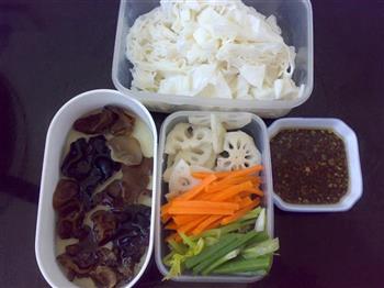 荷塘月色炒河粉怎么做，荷塘月色炒河粉怎么做好吃，荷塘月色炒河粉做法