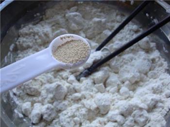 豆渣红枣糕怎么做，豆渣红枣糕怎么做好吃，豆渣红枣糕做法