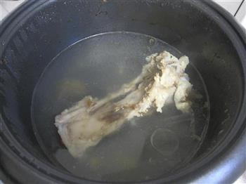 萝卜猪骨汤怎么做，萝卜猪骨汤怎么做好吃，萝卜猪骨汤做法