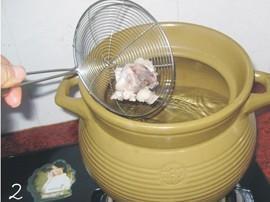 胡萝卜淮山猪骨汤怎么做，胡萝卜淮山猪骨汤怎么做好吃，胡萝卜淮山猪骨汤做法