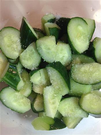 涼拌蒜辣黃瓜怎么做,涼拌蒜辣黃瓜怎么做好吃,涼拌蒜辣黃瓜做法 涼拌蒜辣黃瓜怎么做,涼拌蒜辣黃瓜怎么做好吃,涼拌蒜辣黃瓜做法