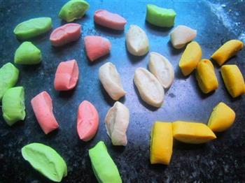彩色五角饺子怎么做，彩色五角饺子怎么做好吃，彩色五角饺子做法
