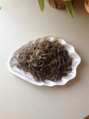 香葱小河虾怎么做，香葱小河虾怎么做好吃，香葱小河虾做法