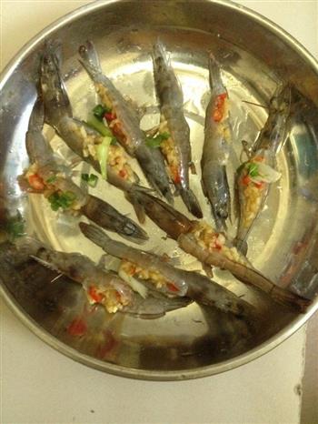 蒜蓉辣椒蒸虾怎么做，蒜蓉辣椒蒸虾怎么做好吃，蒜蓉辣椒蒸虾做法